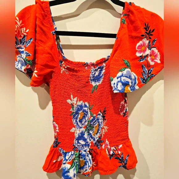 Jessica Simpson Floral Top Size Xsmall - Picture 2 of 4
